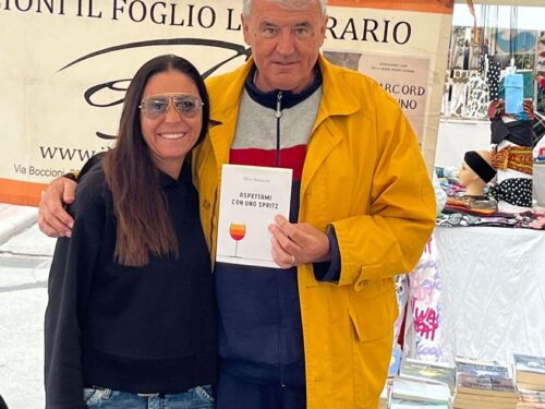 Silvia Mazzocchi a Piombino. “Aspettami con uno spritz”. Il Foglio Letterario Edizioni.